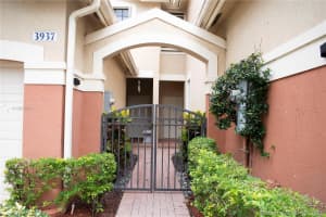 3937 Tree Top Dr, Weston, FL 33332, Sold 07/15/20