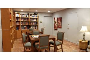 3610 Yacht Club Dr, Miami, FL 33180, Sold 08/20/20