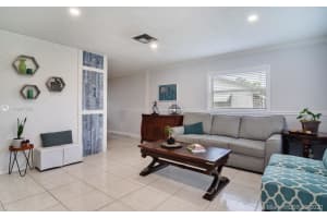 9406 NW 81st Ct, Tamarac, FL 33321, Sold 09/25/20