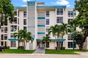 17570 Atlantic Blvd, Sunny Isles Beach, FL 33160, Sold 07/31/20