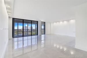 3731 N Country Club Dr, Aventura, FL 33180, Sold 08/28/20