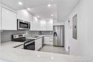 3731 N Country Club Dr, Aventura, FL 33180, Sold 08/28/20