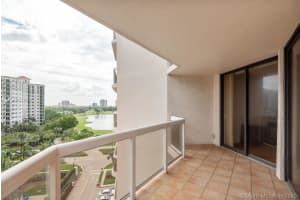 20185 E Country Club Dr, Aventura, FL 33180, Sold 12/08/20