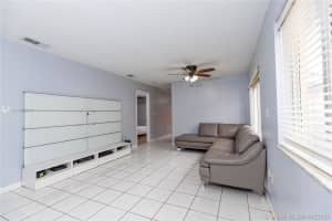 16203 SW 138th Pl, Miami, FL 33177, Sold 08/25/20