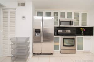 1881 Washington Ave #4a, Miami Beach, FL 33139, Sold 10/30/20