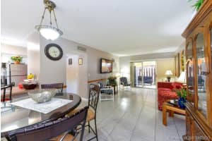 6225 SW Kendale Lakes Cir, Miami, FL 33183, Sold 12/09/20