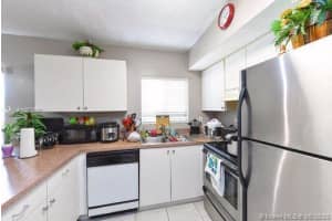 6225 SW Kendale Lakes Cir, Miami, FL 33183, Sold 12/09/20