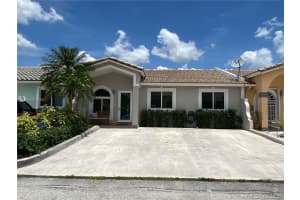 7673 NW 179th St, Hialeah, FL 33015, Sold 07/17/20