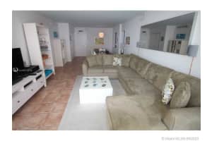 5161 Collins Ave 902 Miami Beach, FL 33140 - MLS#A10872670