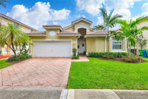 13829 NW 22nd St, Sunrise, FL 33323, Sold 08/05/20