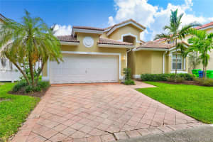 13829 NW 22nd St, Sunrise, FL 33323, Sold 08/05/20