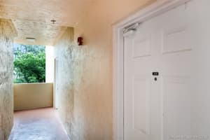 8440 SW 8th St #209a, Miami, FL 33144, Sold 10/29/20