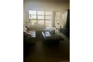 200 Leslie Dr, Hallandale Beach, FL 33009, Sold 01/11/21