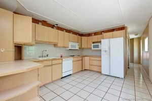 220 Buttonwood Ln, Tavernier, FL 33070, Sold 11/24/20