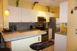 9148 NW 38th Pl, Sunrise, FL 33351, Sold 08/03/20