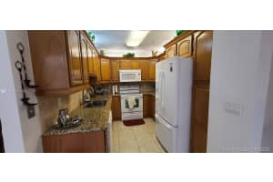 8648 SW 114th Pl, Miami, FL 33173, Sold 10/06/20