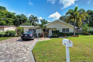 5705 Douglas St, Hollywood, FL 33021, Sold 08/07/20