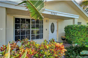 5705 Douglas St, Hollywood, FL 33021, Sold 08/07/20