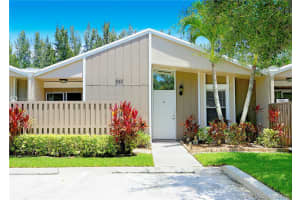 594 Woodgate Cir, Sunrise, FL 33326, Sold 07/26/20