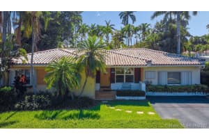 7530 Center Bay Dr, North Bay Village, FL 33141, Sold 04/19/21