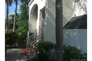 3578 Magellan Cir, Miami, FL 33180, Sold 10/23/20