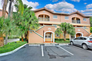 10034 Hammocks Blvd, Miami, FL 33196, Sold 08/17/20