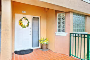 10034 Hammocks Blvd, Miami, FL 33196, Sold 08/17/20