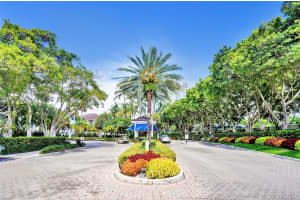 3115 NE 184th St, Aventura, FL 33160, Sold 12/29/20