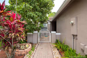 2500 E Aragon Blvd, Sunrise, FL 33313, Sold 08/18/20