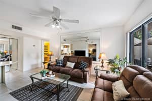 616 Executive Center Dr, West Palm Beach, FL 33401, Sold 02/22/21