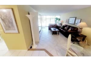600 Parkview Dr # 1132, Hallandale Beach, FL 33009, Sold 12/11/20