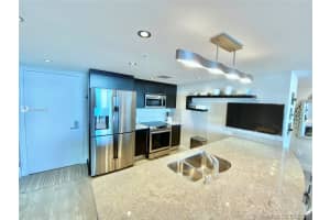 665 NE 25th St, Miami, FL 33137, Sold 10/27/20