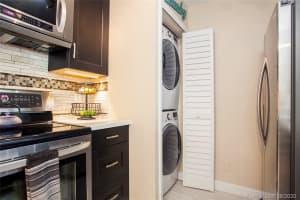 1450 SE 3rd Ave, Dania Beach, FL 33004, Sold 10/09/20