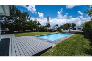 1600 Cleveland Rd, Miami Beach, FL 33141, Sold 11/12/20