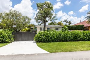 9975 NW 27th Terrace, Doral, FL 33172, Sold 08/03/20