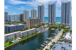 15811 Collins Ave, Sunny Isles Beach, FL 33160, Sold 11/12/20