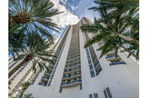 15811 Collins Ave, Sunny Isles Beach, FL 33160, Sold 11/12/20