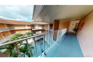 17600 NW 68th Ave APT B4009, Hialeah, FL 33015, Sold 07/27/20