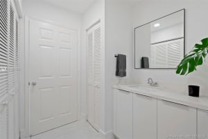 6485 NW 109th Ave, Doral, FL 33178, Sold 07/21/20