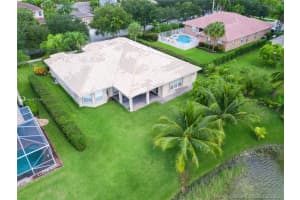 5138 Lakewood Dr, Cooper City, FL 33330, Sold 08/21/20