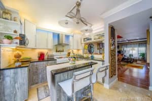 390 NW 86th Ct, Miami, FL 33126, Sold 08/13/20