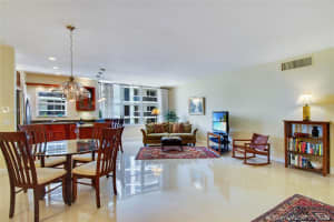 4747 Collins Ave, Miami, FL 33140, Sold 01/28/21