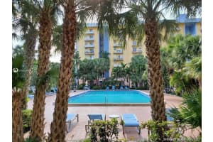 4550 NW 9th St #521e, Miami, FL 33126, Sold 11/19/20