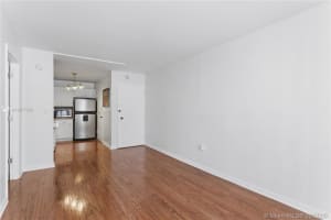 5555 Collins Ave #7p, Miami, FL 33140, Sold 10/13/20