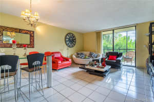 8065 SW 107th Ave, Miami, FL 33173, Sold 07/24/20