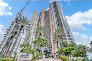 18911 Collins Ave, Sunny Isles Beach, FL 33160, Sold 09/23/20