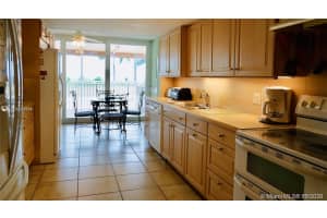 600 Grapetree Dr APT 3CN, Key Biscayne, FL 33149, Sold 03/22/21