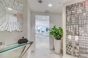 1180 N Federal Hwy, Fort Lauderdale, FL 33304, Sold 12/15/20