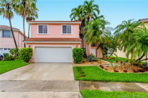 1010 NW 192nd Ave, Pembroke Pines, FL 33029, Sold 07/31/20