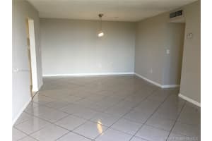 9360 Fontainebleau Blvd, Miami, FL 33172, Sold 10/01/20